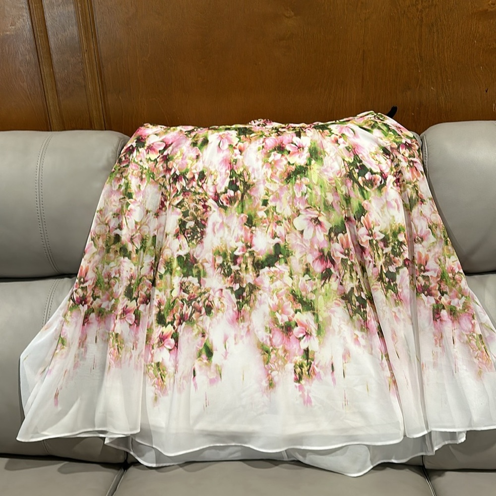 Signature Ella Midi Floral Dress, size 16W. - Picture 4 of 5